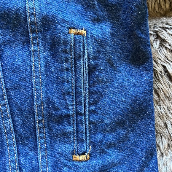 LEVIS Men’s trucker jacket in deep blue. Size 44L. EUC! - Picture 13 of 13